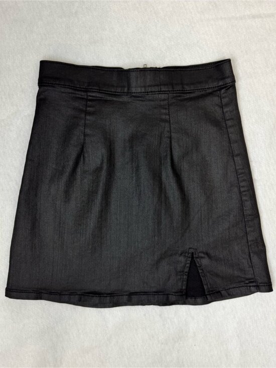 Dresses & Skirts - Black Mini Skirt